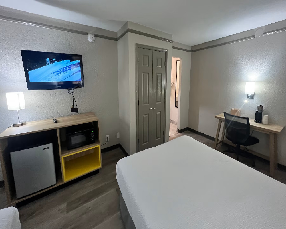 2 Double Beds, Pet-Friendly, Non-SmokingDE
